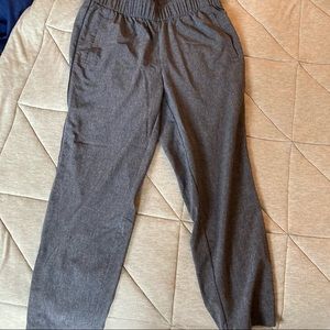 Petite S Talbot’s activewear pants